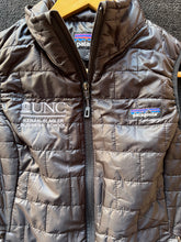 Load image into Gallery viewer, Women&#39;s Patagonia Nano Puff Vest